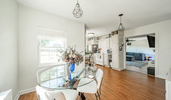 922 Alhambra Dr, Anderson, IN 46012