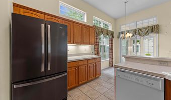 6 RAPIDS Ct, Barnegat, NJ 08005