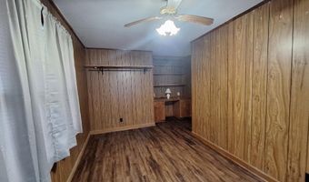 2519 Jamestown Rd, Bishopville, SC 29010