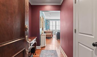 906 S WASHINGTON St 311, Alexandria, VA 22314