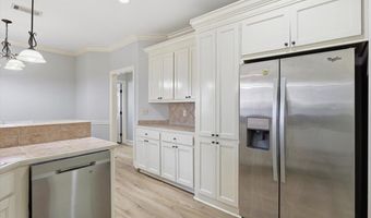 717 Chambord Dr, Brandon, MS 39042