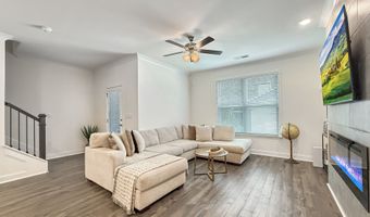 1160 Kendron LN 16, Atlanta, GA 30329