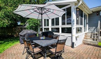 4101 Donald Dr, Madison, WI 53704