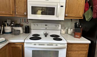 906 Linn St, Atlantic, IA 50022