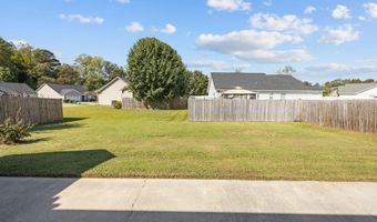 3786 Dover Dr, Ayden, NC 28513