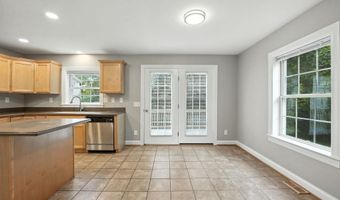 2134 S LOWELL St, Arlington, VA 22204