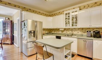 3531 W Lake Dr, Martinez, GA 30907