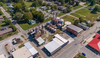 103 E Gallatin St, Adairville, KY 42202