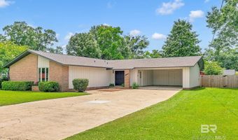18 Rollins Pl, Atmore, AL 36502