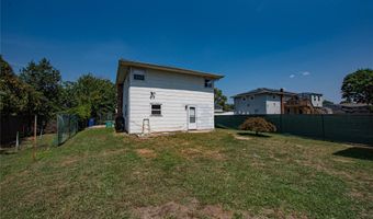 8 Williams Ave, Amityville, NY 11701