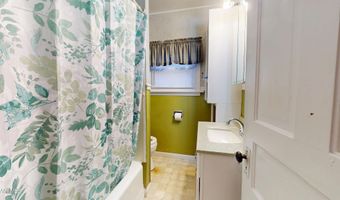 892 30th St, Altoona, PA 16601