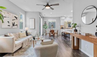225 Royal Gln 404, Escondido, CA 92025