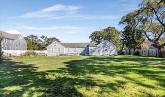 677 W West Main St, Barnstable, MA 02630