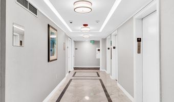 8 Whittier Place 4J, Boston, MA 02114