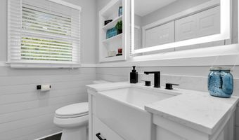 633 Spray Ave, Beachwood, NJ 08722