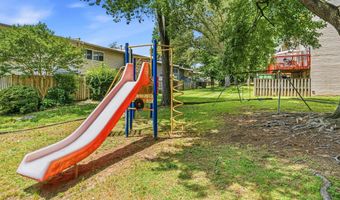 5013 AMERICANA Dr, Annandale, VA 22003