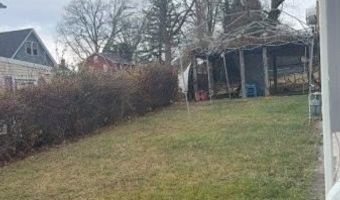 14 Cross St, Andover, NJ 07801