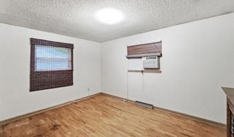 203 E College St, Ash Grove, MO 65604