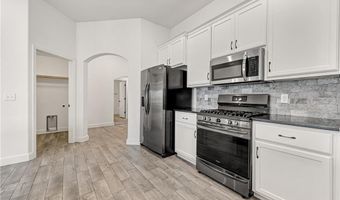 6108 NW Silas St, Bentonville, AR 72713