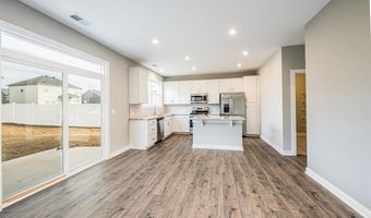 9117 Woodgate Cir, Alvaton, KY 42122