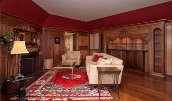 57 Ledge Rd 2, Newport, RI 02840