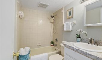 598 ORANGE Dr 157, Altamonte Springs, FL 32701