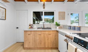 1375 Kupau St, Kailua, HI 96734