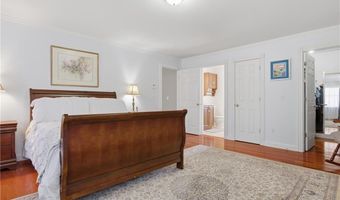 23 Whipple Rd, Glocester, RI 02814