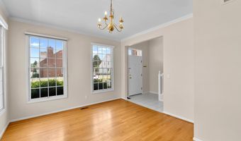 668 Boston Ct, Ann Arbor, MI 48103