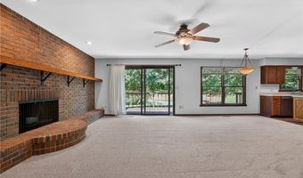 12757 Chamberlain Rd, Aurora, OH 44202