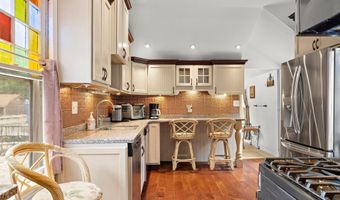 109 CENTRE St, Beach Haven, NJ 08008