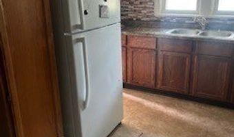 703 E 31st St, Anderson, IN 46016