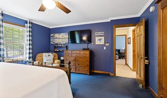 40 Pheasant Run Rd, Belgrade, ME 04917