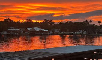 1640 JUNO Trl 102D, Astor, FL 32102