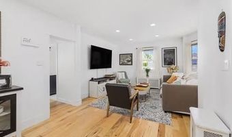 10 Long St, Johnston, RI 02919