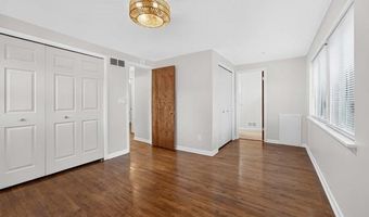 1506 Dicken Dr, Ann Arbor, MI 48103
