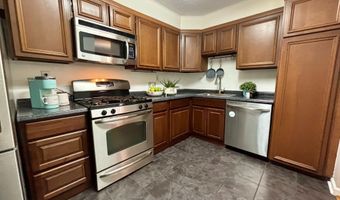 1300 ARMY NAVY Dr 816, Arlington, VA 22202