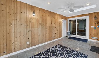 6809 Pilgrim Rd, Madison, WI 53711