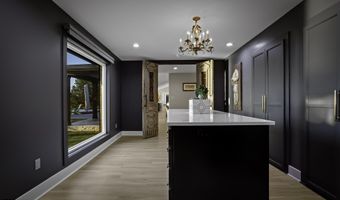927 N Shore Dr, Biloxi, MS 39532
