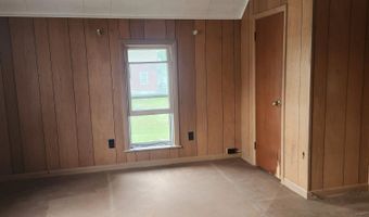 311 S Superior St, Angola, IN 46703