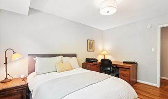 10427 MONTROSE Ave 104, Bethesda, MD 20814