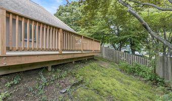 6356 11TH Rd N, Arlington, VA 22205