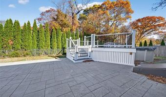 140 Promenade St, Barrington, RI 02806