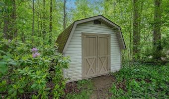 6904 Ruby Ct, Austintown, OH 44515