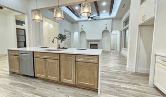 105 PIONEER Trl, Adkins, TX 78101