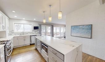 39 Valley Dr, Casper, WY 82604