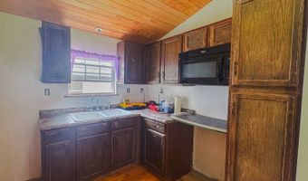 1000 Point Mason Rd, Big Sandy, TN 38221