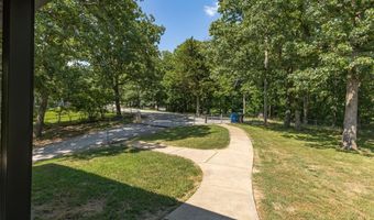1983 South Dr, Arnold, MO 63010