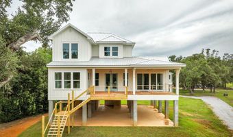 642 N Beach Blvd, Bay St. Louis, MS 39520