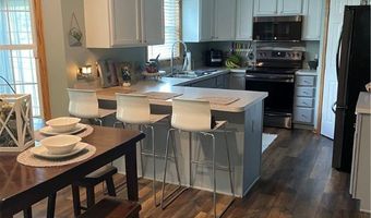 2435 Queensbury Rd, Alliance, OH 44601